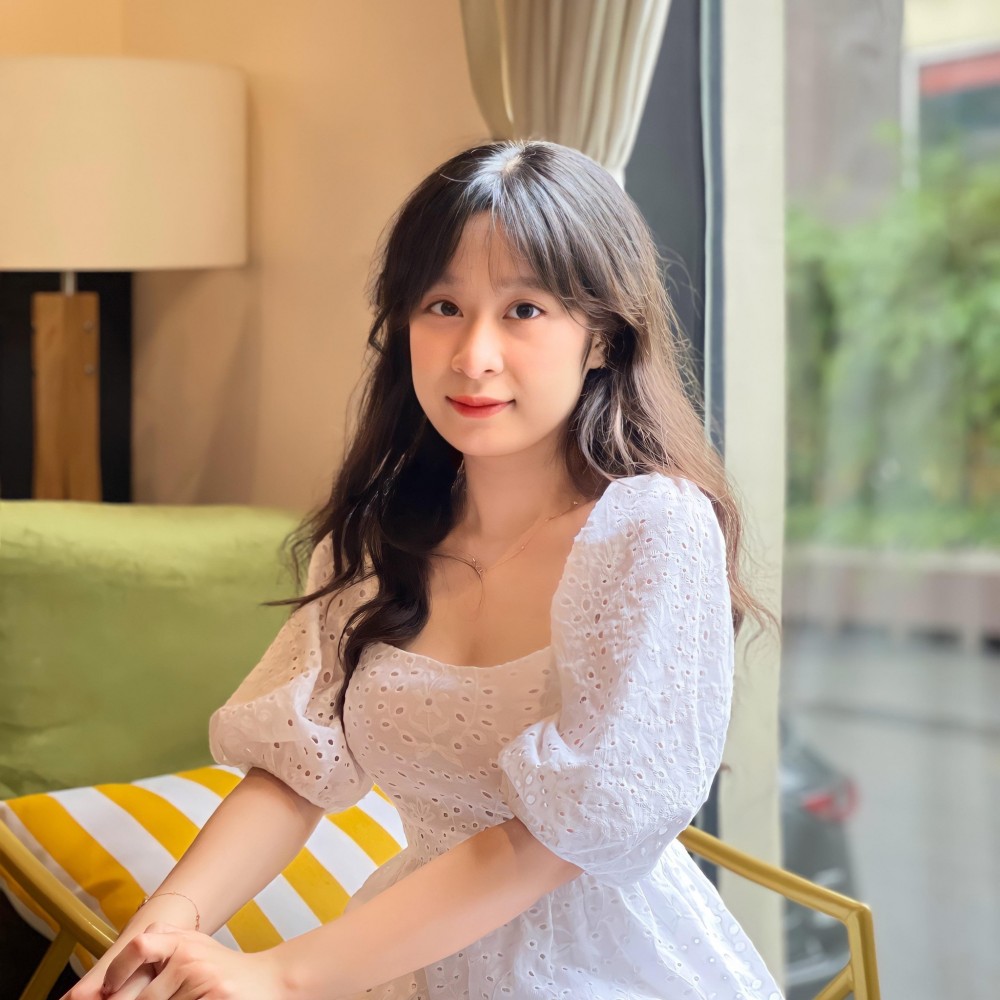 Hoàng Thùy Linh